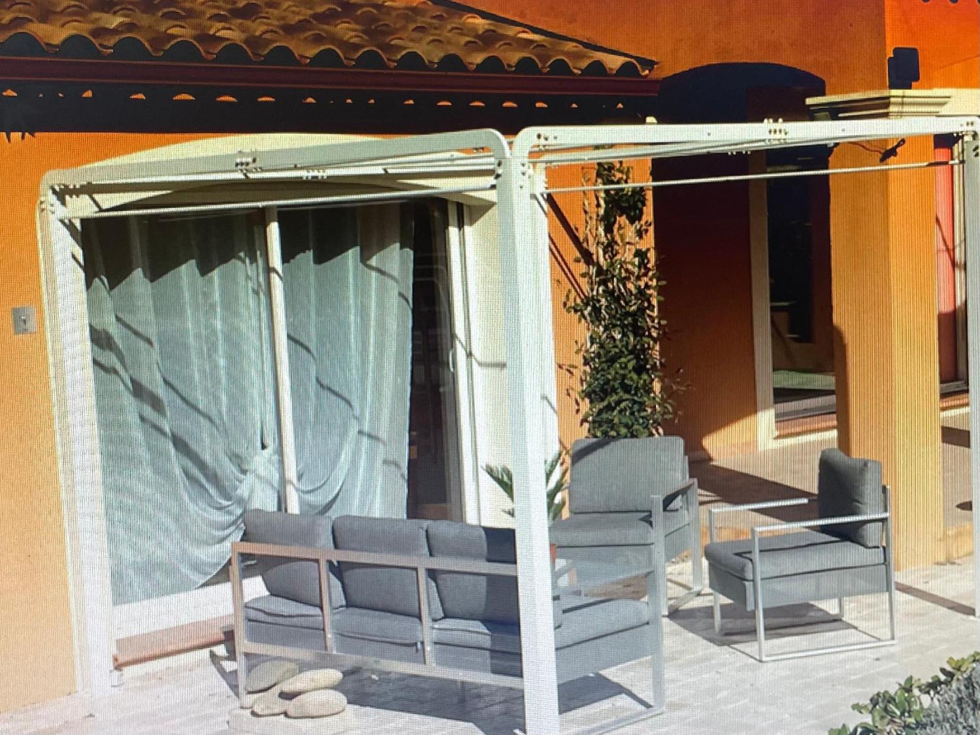 Les Lavandes Bed and Breakfast Alleins Buitenkant foto